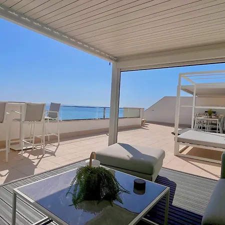 New Penthouse Playa Apartment *